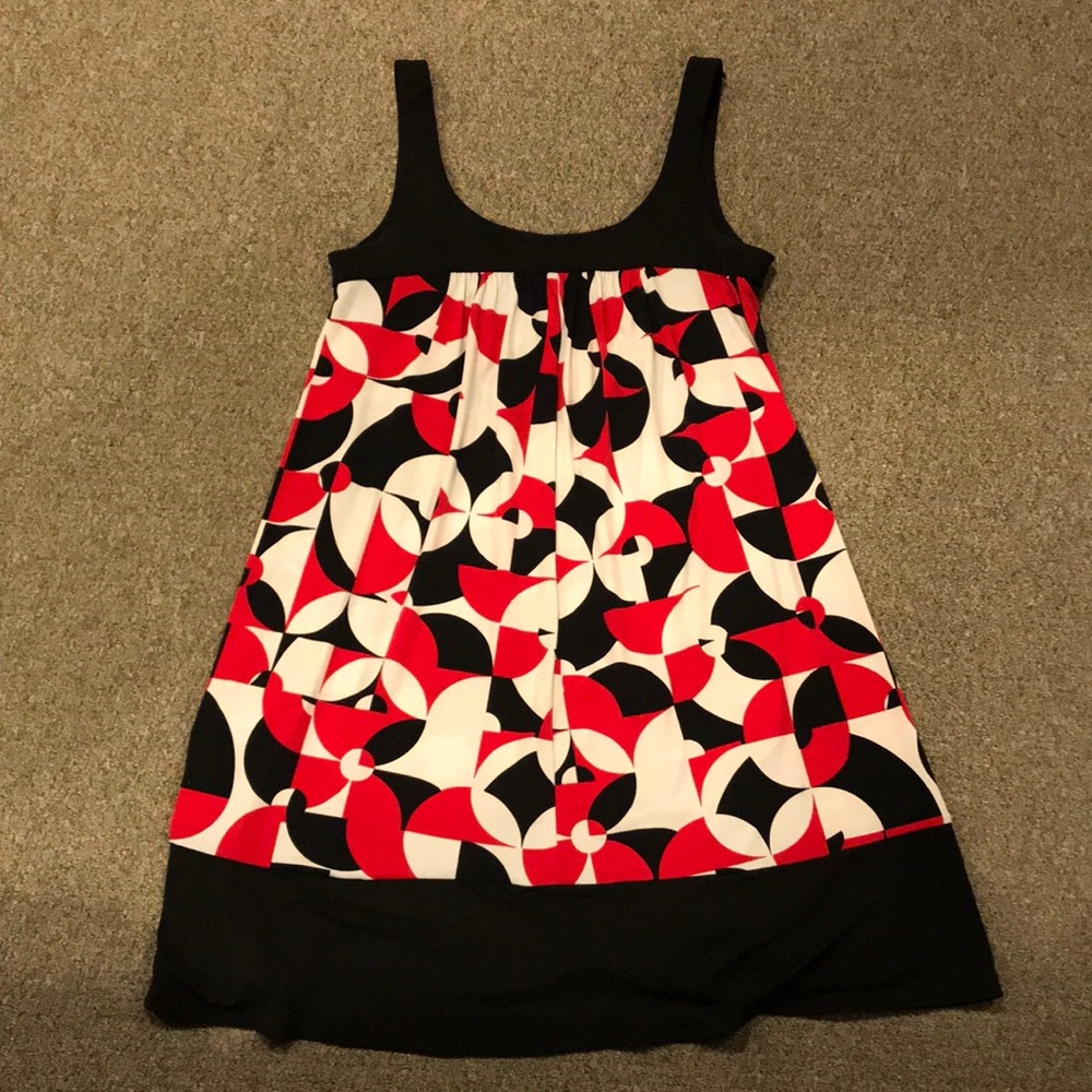Maggy London Size 6 sleeveless dress